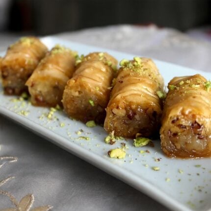 Mini rouleaux de baklava Saraglakia