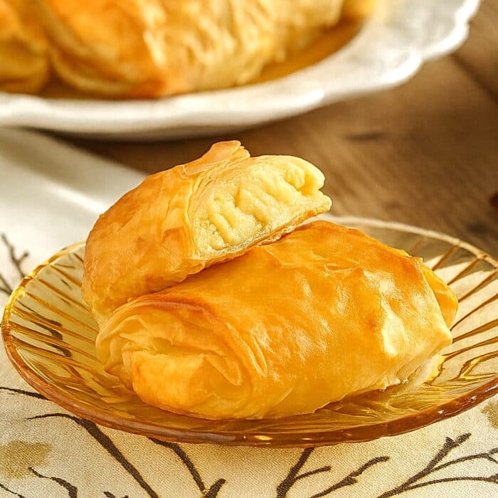 fresh galaktompoureko rolss